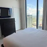 Stunning 1Br With Breathtaking Views On The 50Th Floor